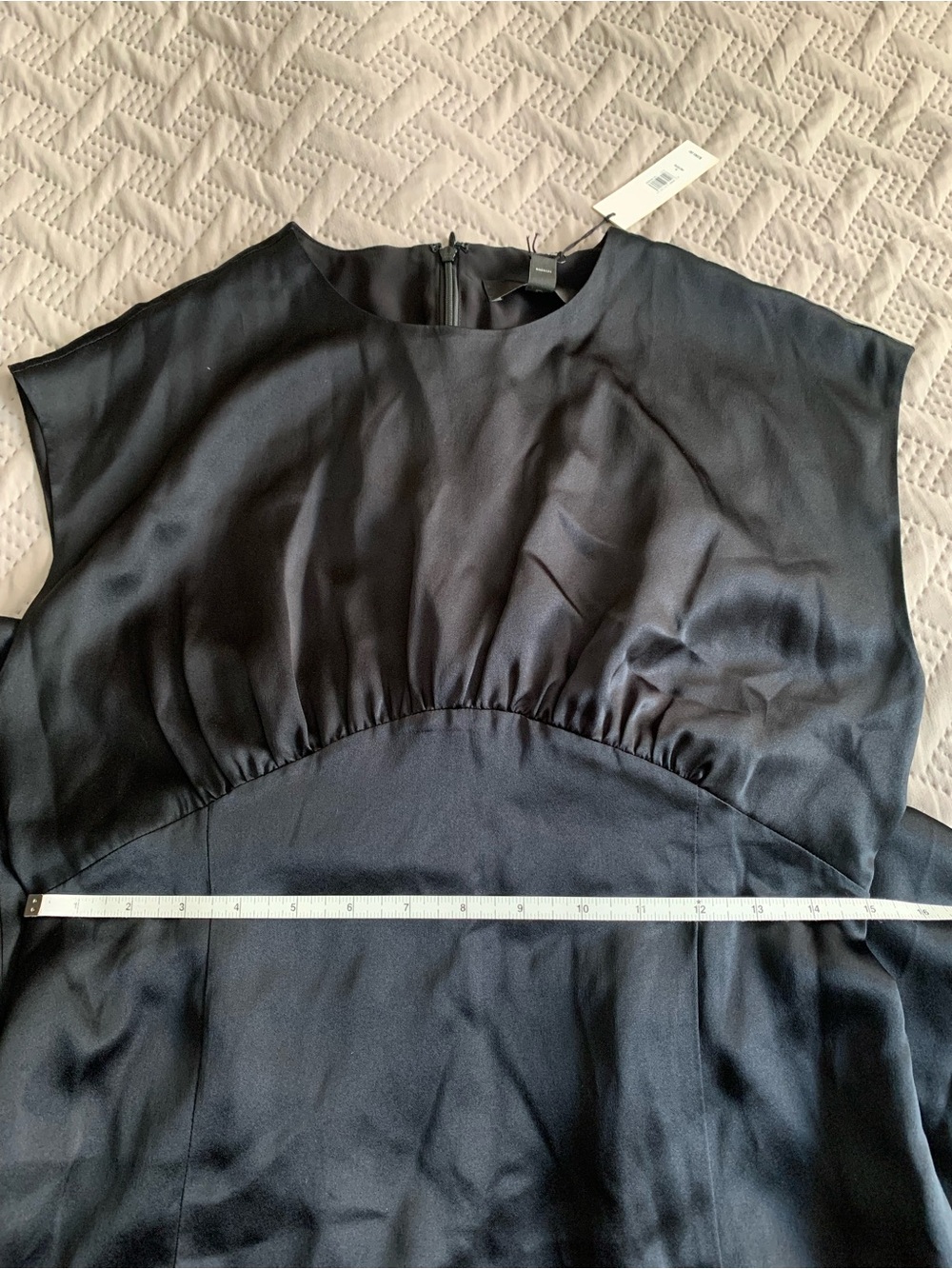 Elegant Banana Republic Black Silk Maxi Dress with Cap Sleeves fully lined. - Picture 6 of 8